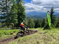 a753ee24-103f-4680-80e4-eb4f84a7c23e